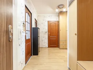 Prodej bytu 3+1, Praha - Petrovice, Jakobiho, 70 m2