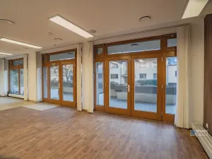 Pronájem obchodního prostoru, Praha - Hlubočepy, Hlubočepská, 104 m2