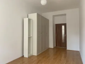 Pronájem bytu 2+kk, Praha - Vršovice, Vršovická, 48 m2