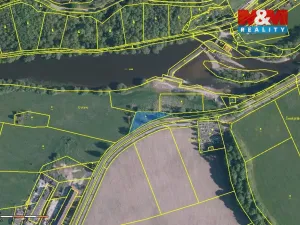 Prodej komerčního pozemku, Zlatá Koruna - Rájov, 1054 m2