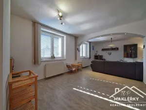 Prodej rodinného domu, Zásmuky, Sladkovského, 186 m2