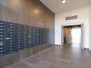 Pronájem bytu 1+kk, Praha - Hloubětín, Poděbradská, 32 m2