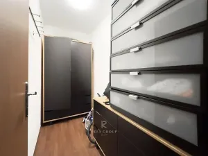 Prodej bytu 2+1, Praha - Dolní Počernice, Národních hrdinů, 63 m2