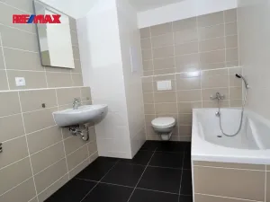 Pronájem bytu 1+kk, Plzeň, Koterovská, 42 m2