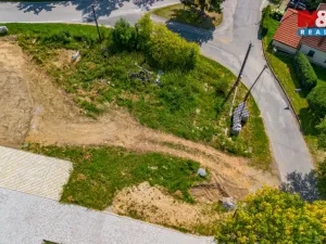 Prodej pozemku pro bydlení, Černá v Pošumaví - Bližná, 800 m2