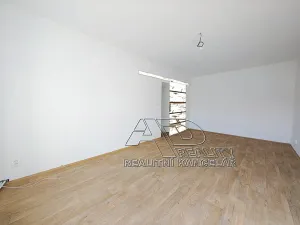 Pronájem atypického bytu, České Budějovice, 44 m2