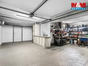 Prodej rodinného domu, Očihov, 280 m2