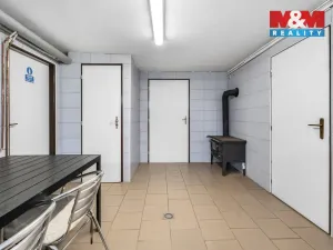 Prodej rodinného domu, Očihov, 280 m2