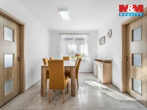 Prodej rodinného domu, Očihov, 280 m2