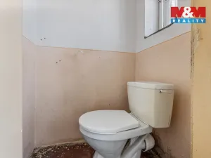 Prodej obchodního prostoru, Louny, Husova, 744 m2