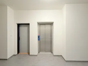 Pronájem bytu 2+kk, Milovice - Mladá, Slepá, 31 m2