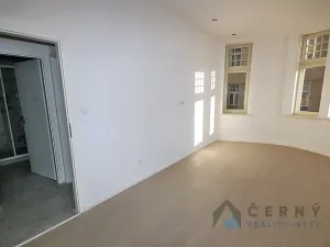 Prodej bytu 2+1, Liberec, Liliová, 149 m2