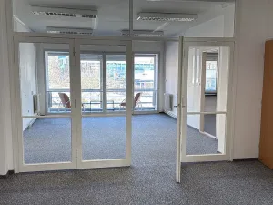 Pronájem kanceláře, Vsetín, Dolní náměstí, 194 m2