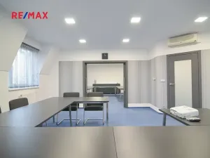 Prodej bytu 3+1, Břeclav, Slovácká, 137 m2