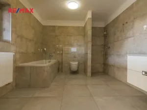 Prodej rodinného domu, Miroslav, Kostelní, 210 m2