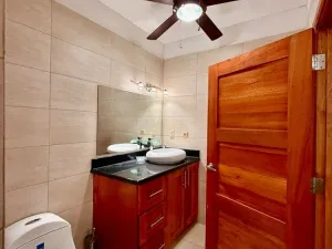 Prodej bytu 3+kk, Coxen Hole, Roatán, Honduras, 111 m2