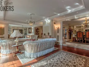 Prodej rodinného domu, Praha - Dolní Měcholupy, U přejezdu, 359 m2