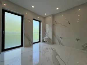 Prodej rodinného domu, Tři Dvory, 235 m2