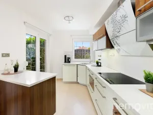 Prodej rodinného domu, Jesenice, Zvonková, 230 m2