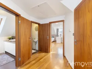 Prodej rodinného domu, Jesenice, Zvonková, 230 m2