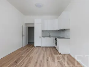 Prodej bytu 2+kk, Praha - Holešovice, Komunardů, 50 m2