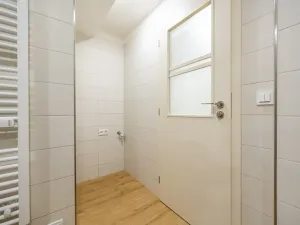 Prodej bytu 2+kk, Praha - Lhotka, K Novému dvoru, 64 m2