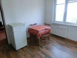 Prodej bytu 1+1, Ostrov, Kollárova, 36 m2