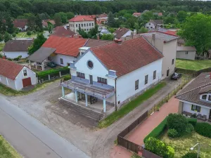 Prodej restaurace, Klamoš, 865 m2