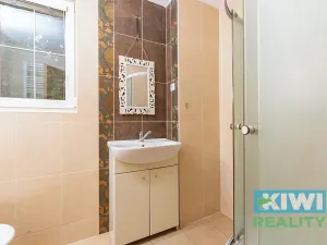 Pronájem kanceláře, Kaňovice, 90 m2