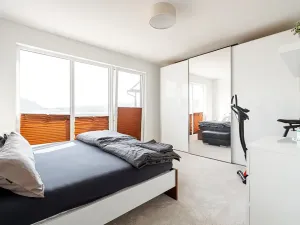 Prodej rodinného domu, Králův Dvůr, Na Vinohradech, 140 m2