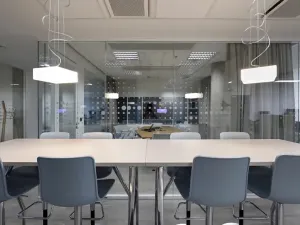 Pronájem kanceláře, Praha - Smíchov, Na Valentince, 1165 m2