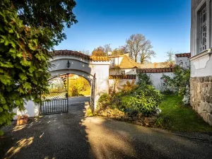 Prodej vily, Zliv, Klostermannova, 800 m2