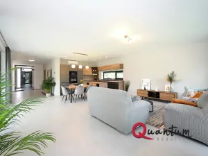 Pronájem rodinného domu, Šestajovice, Konopišťská, 250 m2