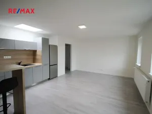 Pronájem bytu 1+kk, Kolín, Krčínova, 34 m2