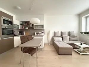 Pronájem bytu 2+kk, Brno, Hvozdecká, 45 m2