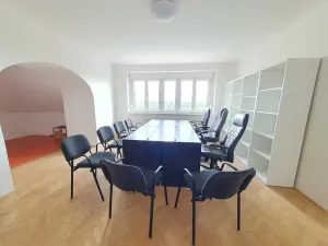 Pronájem kanceláře, Praha - Smíchov, Na Hřebenkách, 200 m2