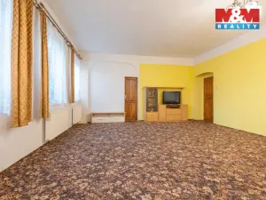 Prodej bytu 3+1, Nový Bor - Arnultovice, Gen. Svobody, 183 m2