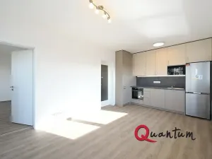 Pronájem bytu 2+kk, Praha - Vysočany, Poděbradská, 50 m2