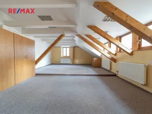 Prodej komerční nemovitosti, Šumperk, nám. Míru, 200 m2