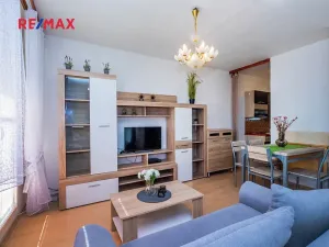 Prodej bytu 1+kk, Praha - Prosek, Vysočanská, 37 m2