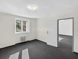 Prodej bytu 2+1, Plzeň, U Školky, 58 m2