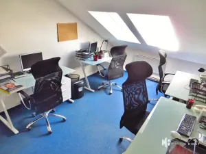 Pronájem kanceláře, Praha - Holešovice, Komunardů, 100 m2