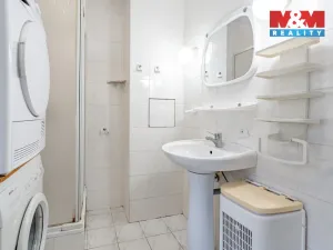 Prodej bytu 3+1, České Budějovice - České Budějovice 3, Neplachova, 72 m2