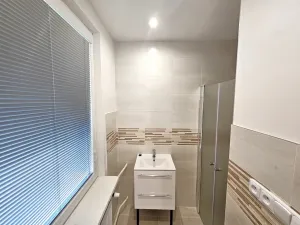 Pronájem bytu 2+kk, Kralupy nad Vltavou - Lobeček, Krakovská, 38 m2