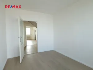 Pronájem bytu 4+1, Praha - Krč, V Štíhlách, 78 m2