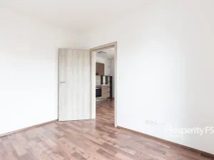 Pronájem bytu 2+kk, Brno - Dolní Heršpice, Vomáčkova, 37 m2
