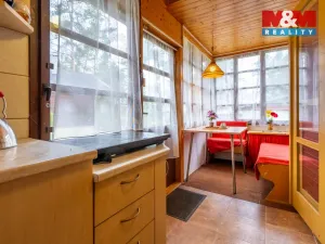 Prodej chaty, Jesenice, U Velkého rybníka, 27 m2