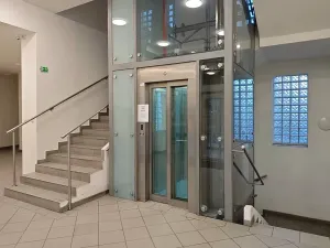 Pronájem bytu 1+kk, Praha, Českomoravská, 42 m2