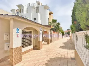 Prodej bytu 4+kk, Torrevieja, Španělsko, 57 m2