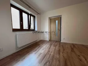 Pronájem bytu 2+1, Řevnice, 49 m2